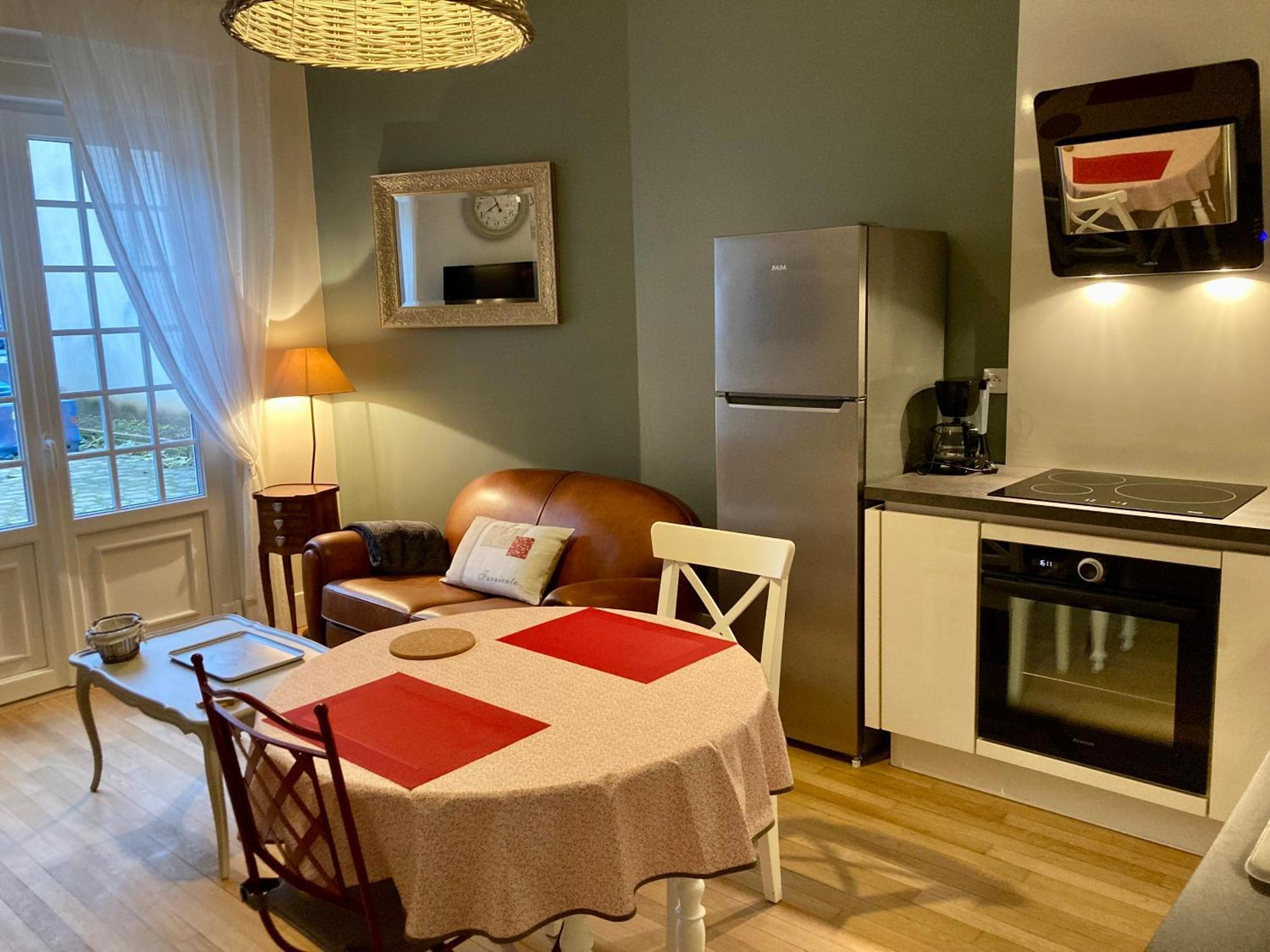 La Maison Virginie 1 A 2 Pers Charmant Hyper Centre- Cour- Parking- Linge- Fibre- Proximite Lac Canal Piscine Montargis Εξωτερικό φωτογραφία